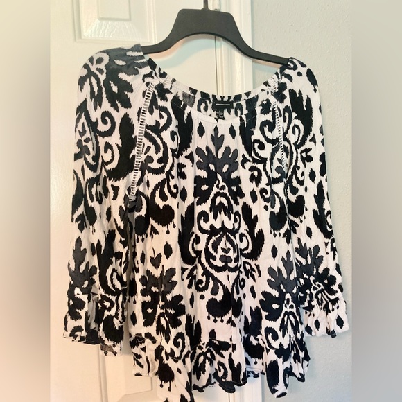 I.N.C Black & White Top Size L - Picture 5 of 9
